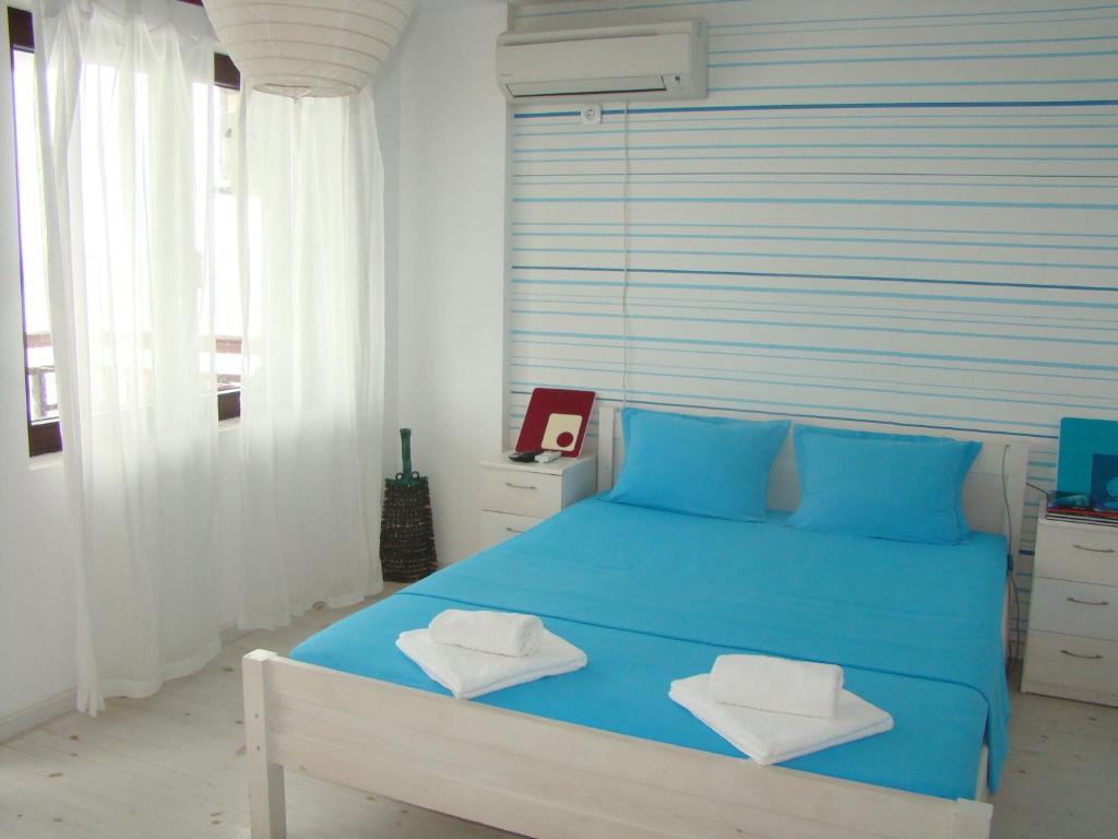 Deep Blue Guest House Szozopol Szoba fotó
