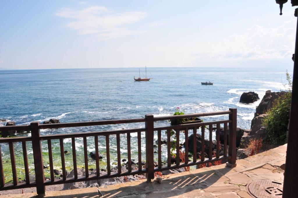 Deep Blue Guest House Szozopol Szoba fotó