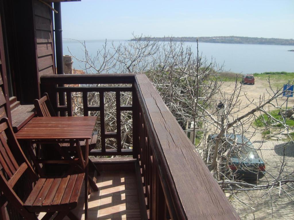Deep Blue Guest House Szozopol Szoba fotó